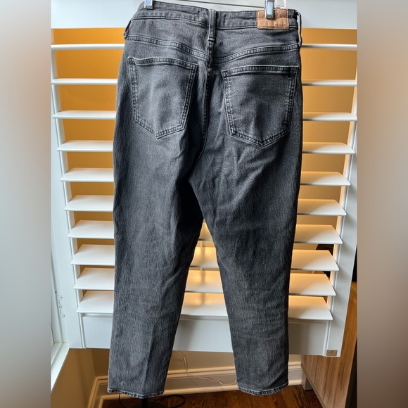 Madewell Curvy Perfect Vintage Jean - size 28 in black wash - Picture 4 of 5